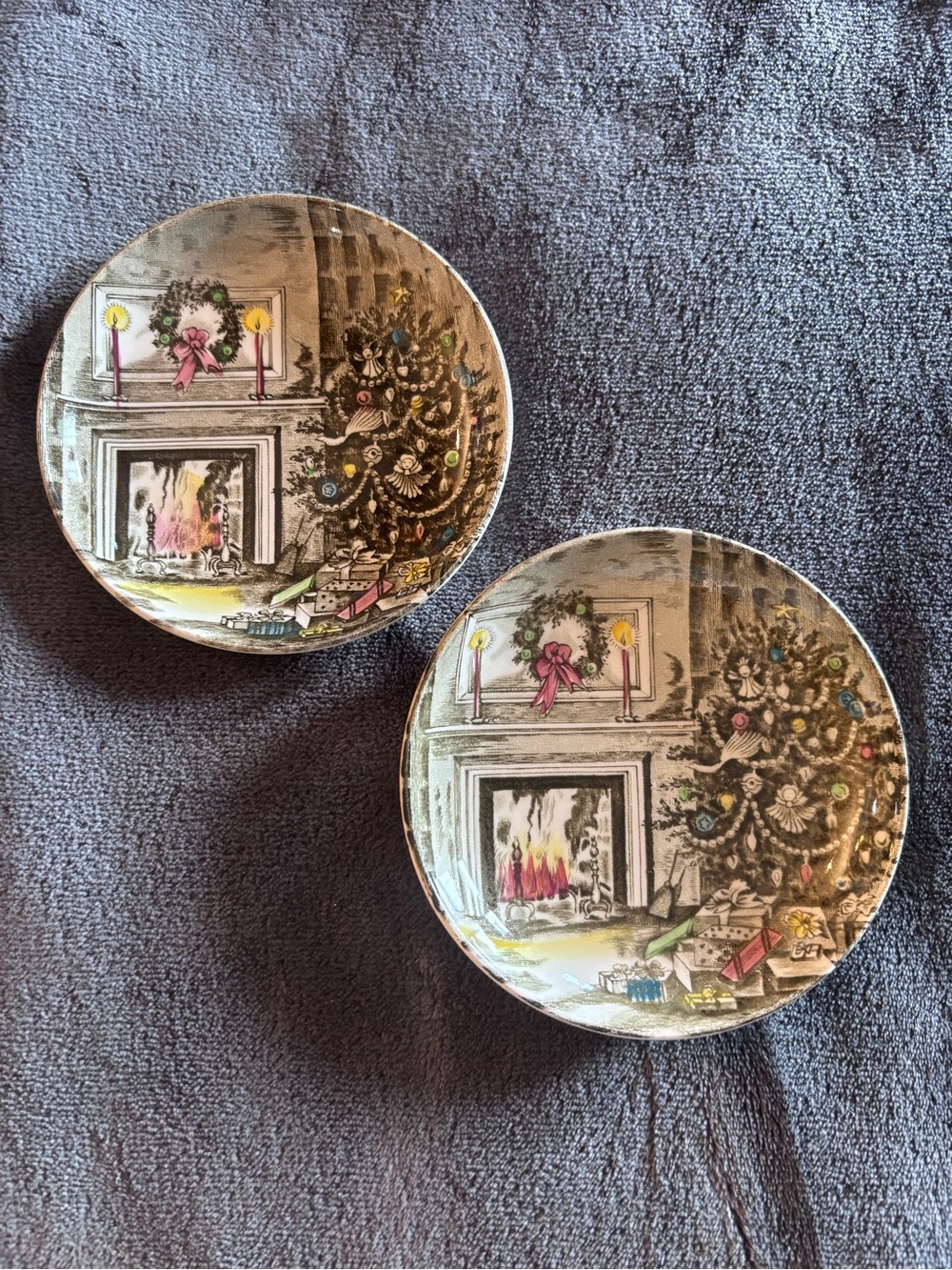 Pair of vintage Johnson Brothers "Merry Christmas" small plates/saucers